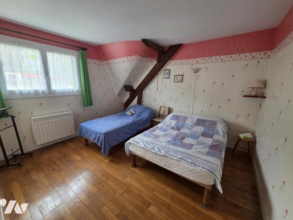 Maison à usage d'habitation sur sous sol complet