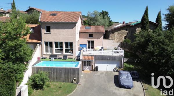 Maison à vendre 8 pièces 234 m² Sainte-Consorce