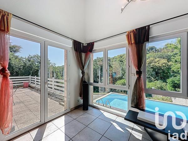 Maison à vendre 8 pièces 234 m² Sainte-Consorce