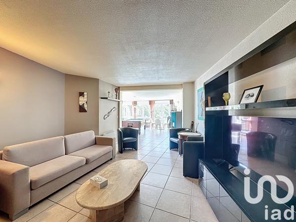 Maison à vendre 8 pièces 234 m² Sainte-Consorce