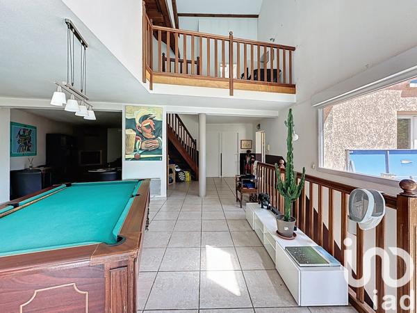 Maison à vendre 8 pièces 234 m² Sainte-Consorce