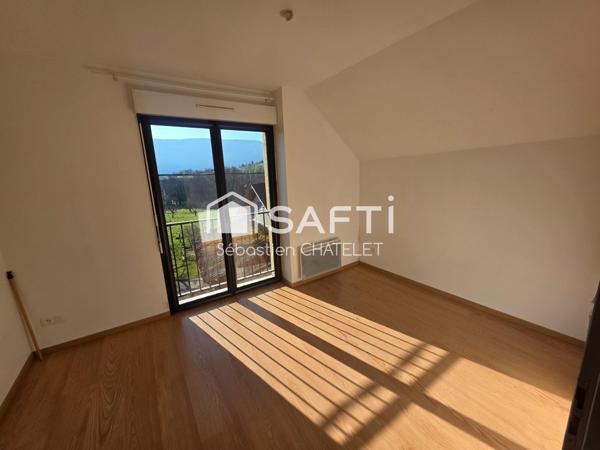 Duplex lumineux au calme, entre Annecy et Aix-les-Bains