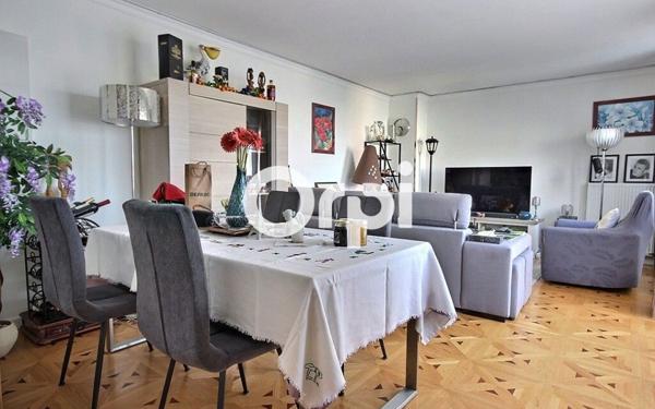 Appartement à vendre    4 pièces • 82,85 m2 Élancourt