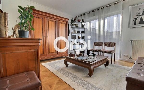Appartement à vendre    4 pièces • 82,85 m2 Élancourt