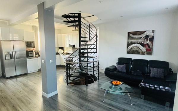 Maison à vendre    5 pièces •  Stains