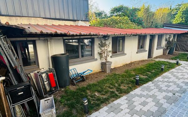 Maison à vendre    5 pièces •  Stains