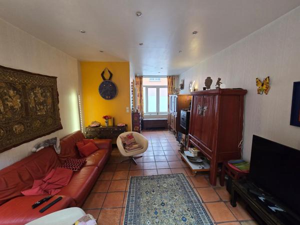 À vendre – Maison de caractère dans le Vieux Lille – 109 m² habitables – 3 chambres – Cave voûtée – Garage en option