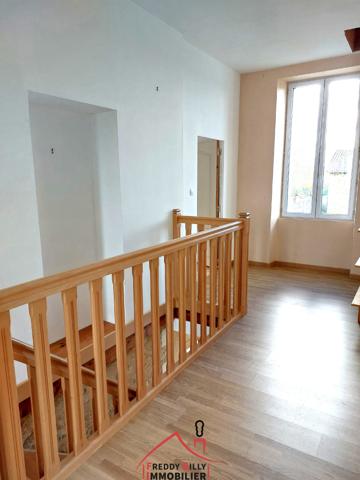 Maison 4 ch + grange + écurie + jardin clos !
