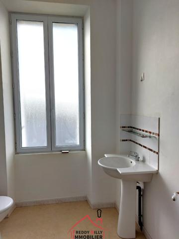 Maison 4 ch + grange + écurie + jardin clos !