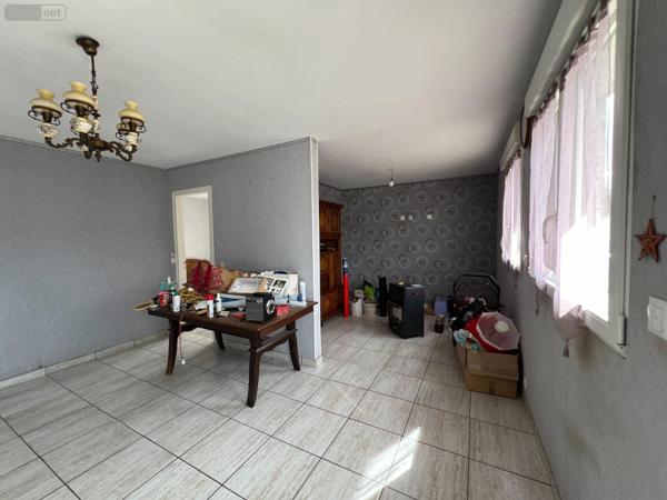 Maison à vendre à Beaumont-le-Roger dans l'Eure (27170), ref : 03052