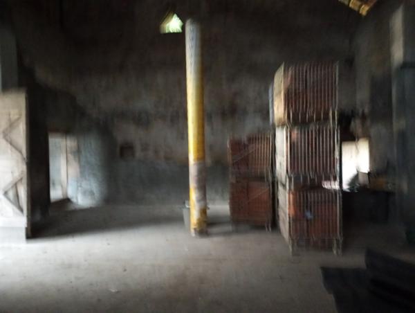 Saint-Jean-de-Chevelu (73170) GRANGE DE 100 M² SOL AVEC GARAGE ET COUR DE 30 M²