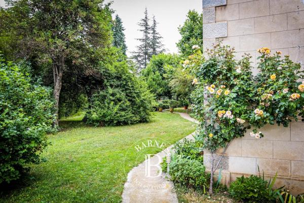 Vernet-les-Bains, Maison 7 Chambres -  297 m² à vendre