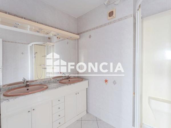 À vendre Appartement 4 pièces 77.21 m² - Saint-herblain 44800