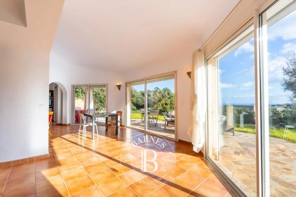 Porto-Vecchio, Villa 5 Chambres -  184 m² à vendre