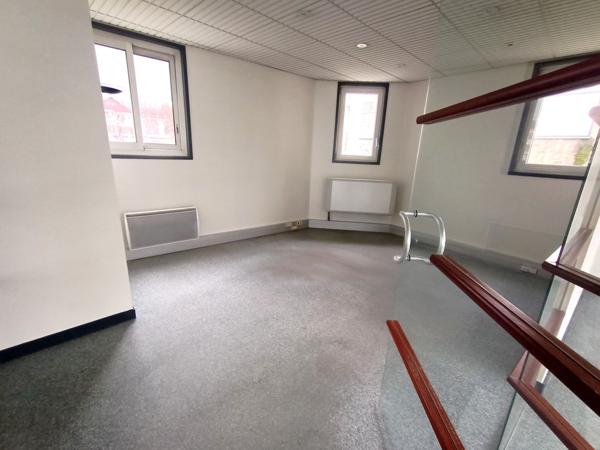 Local commercial - 164 m2 - Emplacement de choix - Grande vi