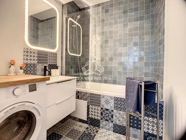 APPARTEMENT – 30,07 m2 – PARIS 18ᵉ – RUE VAUVENARGUES