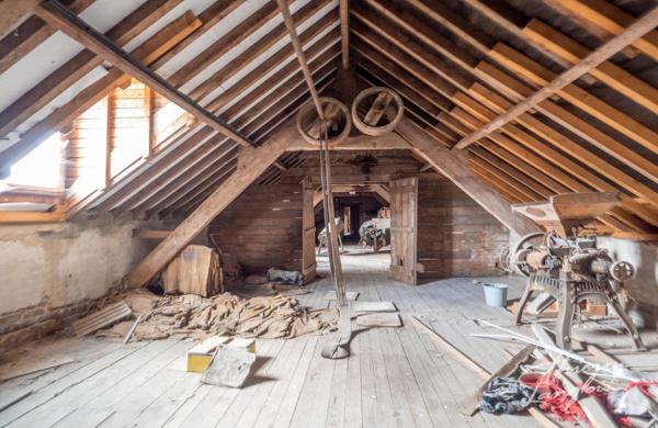 MAISON BOURGEOISE DE CARACTERE SUR 2 445m2