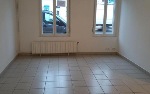 Maison à louer    4 pièces •  La Fère