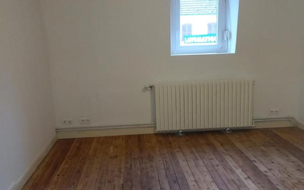 Maison à louer    4 pièces •  La Fère