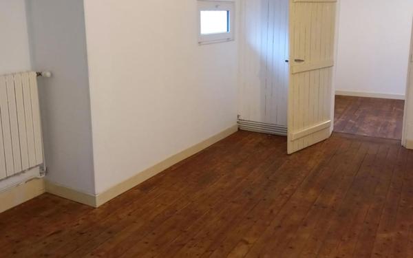 Maison à louer    4 pièces •  La Fère