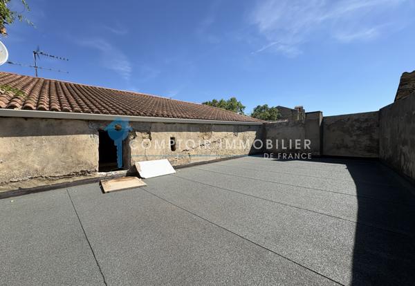 Maison de village
                                                                                                                                                                                                                                                                                                                        6 pièce(s)                                                                                                                                                                                                          4 chambre(s)                                                                                                                                                                                                          120  m²