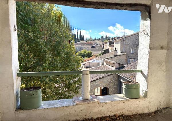 IMMEUBLE SUR 4 NIVEAUX  A RENOVER CAECES