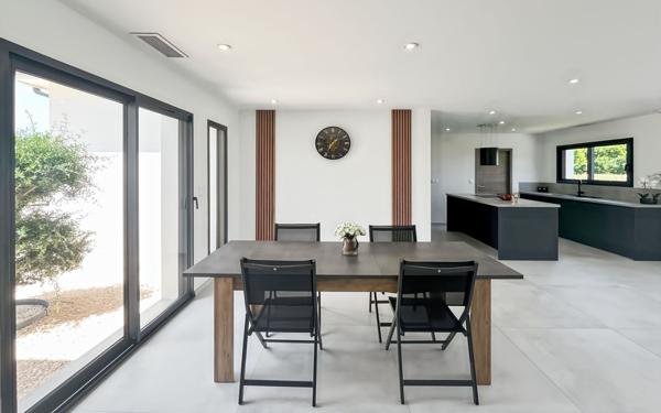 Maison à vendre    5 pièces •  Castelsarrasin