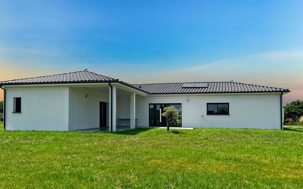 Maison à vendre    5 pièces •  Castelsarrasin