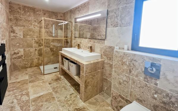 Maison à vendre    5 pièces •  Castelsarrasin