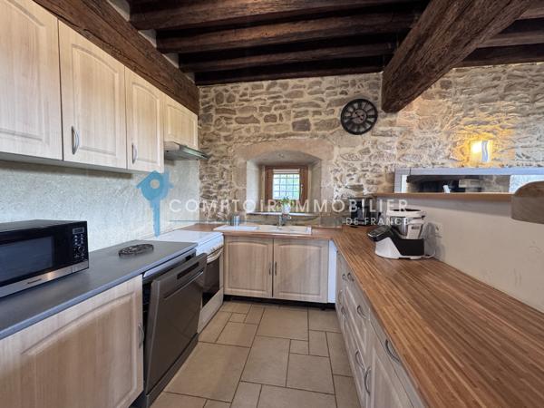 Maison de village
                                                                                                                                                                                                                                                                                                                        4 pièce(s)                                                                                                                                                                                                          3 chambre(s)                                                                                                                                                                                                          120  m²