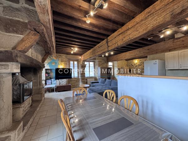 Maison de village
                                                                                                                                                                                                                                                                                                                        4 pièce(s)                                                                                                                                                                                                          3 chambre(s)                                                                                                                                                                                                          120  m²