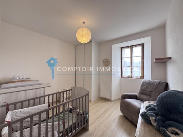 Maison de village
                                                                                                                                                                                                                                                                                                                        4 pièce(s)                                                                                                                                                                                                          3 chambre(s)                                                                                                                                                                                                          120  m²