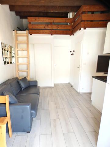 Pinède. Studio cabine mezzanine