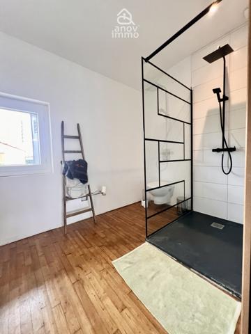 Maison
                                                                                                                                                                                                                                                                                                                        4 pièce(s)                                                                                                                                                                                                          2 chambre(s)                                                                                                                                                                                                          135  m²