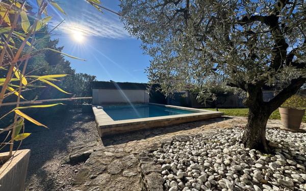 Maison à vendre    5 pièces •  Aubignan