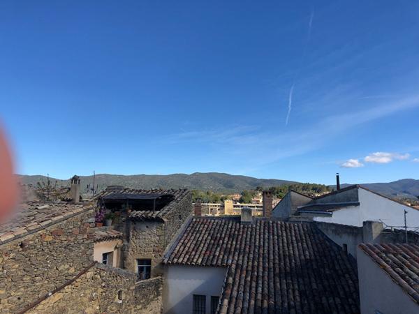 Lauris centre : maison de village 65 m2 avec petit toit terrasse - 3 p - 1 chambre