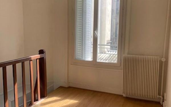 Appartement à louer    2 pièces • 38 m2 Paris 14