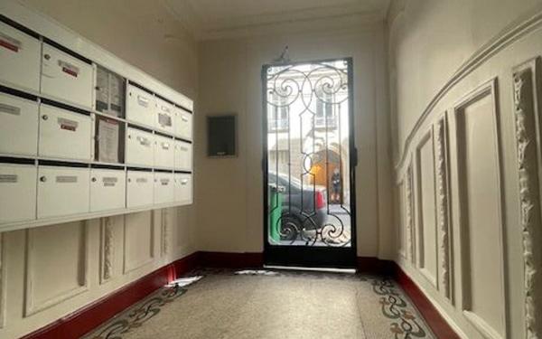 Appartement à louer    2 pièces • 38 m2 Paris 14