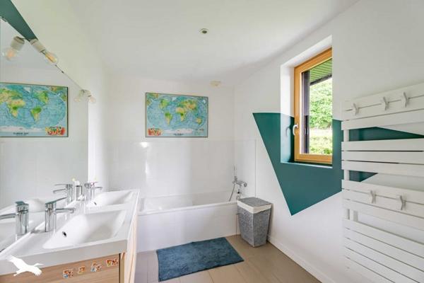 Maison à vendre 622 560 € Plougastel-Daoulas 7 p 196 m² DPE A