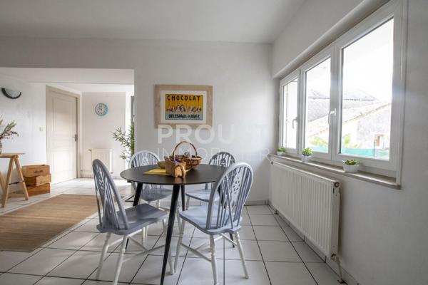 Au coeur de champdeniers maison de bourg de 115 m² avec jardin et garage