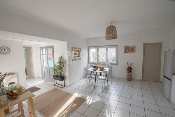 Au coeur de champdeniers maison de bourg de 115 m² avec jardin et garage