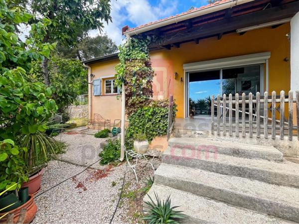 CARROS - MAISON À VENDRE -  80 m2 habitable + Terrain constructible de + de 2000 m2