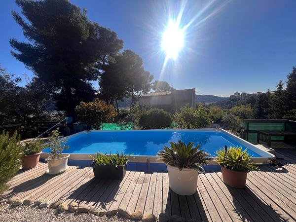 CARROS - MAISON À VENDRE -  80 m2 habitable + Terrain constructible de + de 2000 m2