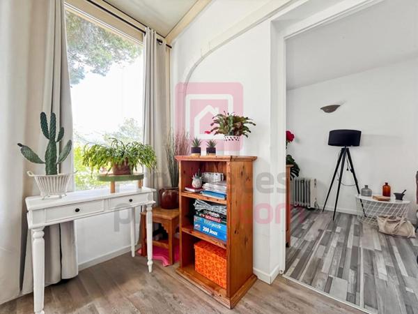 CARROS - MAISON À VENDRE -  80 m2 habitable + Terrain constructible de + de 2000 m2