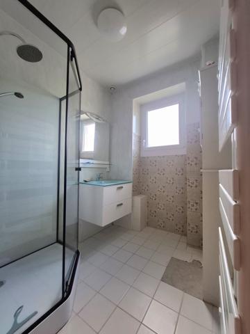 À vendre - Maison individuelle, 7 pièces située à René (72260)