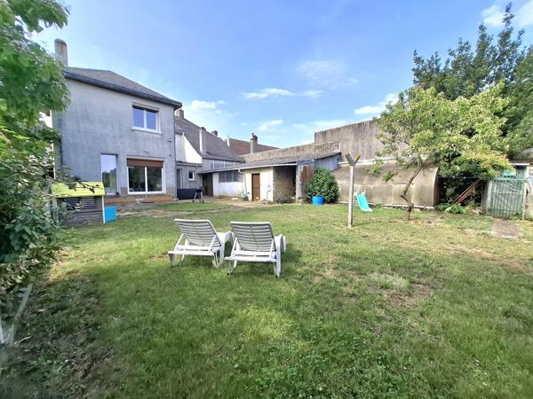 À vendre - Maison individuelle, 7 pièces située à René (72260)