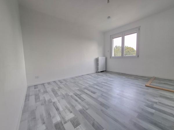 À vendre - Maison individuelle, 7 pièces située à René (72260)