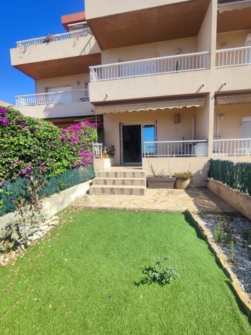 Studio vue mer avec jardin, cave et stationnement