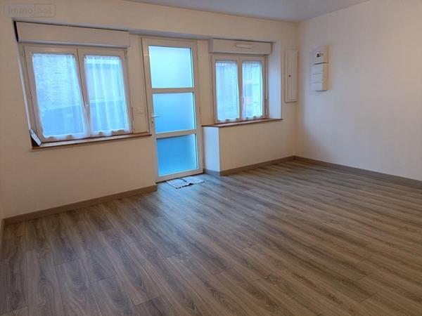 Maison à louer à Plémet dans les Côtes-d'Armor (22210), ref : 22115-L330