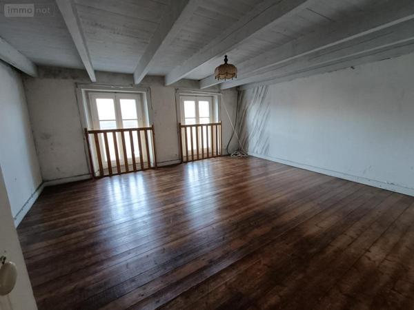 Maison à louer à Plémet dans les Côtes-d'Armor (22210), ref : 22115-L330